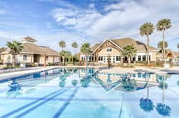 Bold villa with grill, outdoor shower & deck - by beach and Camp St. Christopher