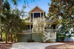 Spacious home with pool - walk to beach & golf