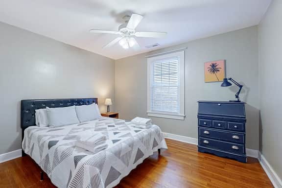 Walk to Park Circle | Dog-Friendly Yard & Firepit