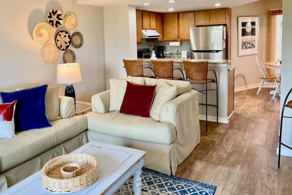 Lovely top floor villa in Wild Dunes with partial ocean views, pool, & W/D