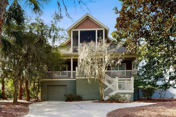 Spacious home with pool - walk to beach & golf