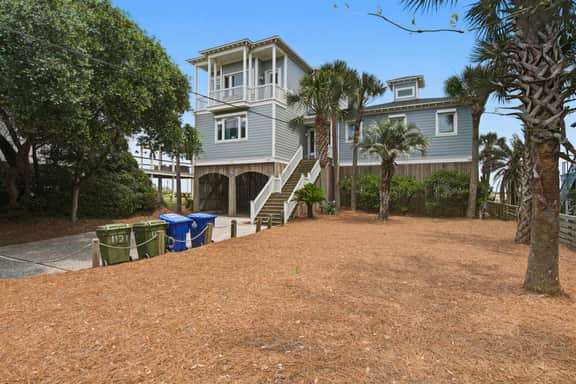 Luxury, Dog-Friendly, Oceanfront Home on Folly Beach