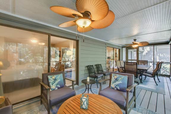 Shaded Lakeview Home with Deck & Screened Porch - Near Beach, Dogs OK