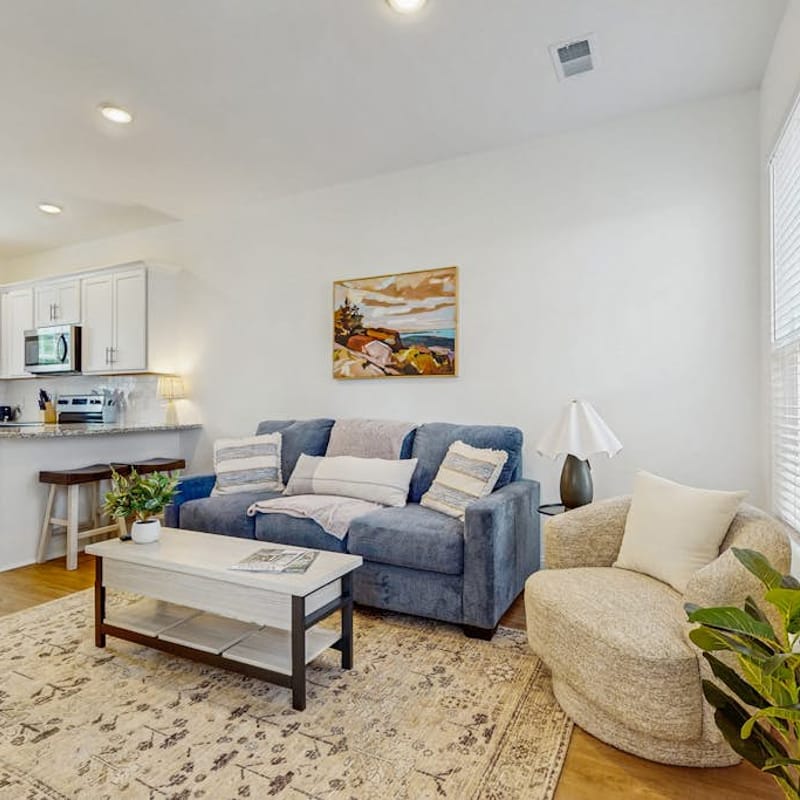 1BR Cottage Home in Pet Friendly Resort w/ Pool, hot tub & parks